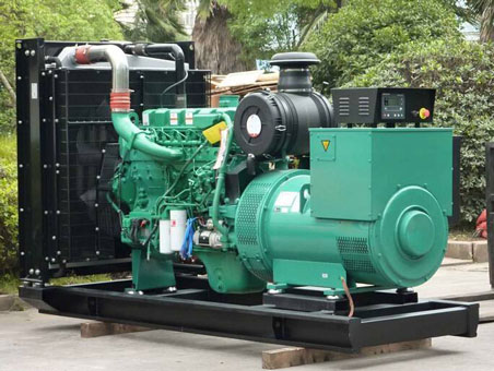 漳浦710kw康明斯柴油发电机组
